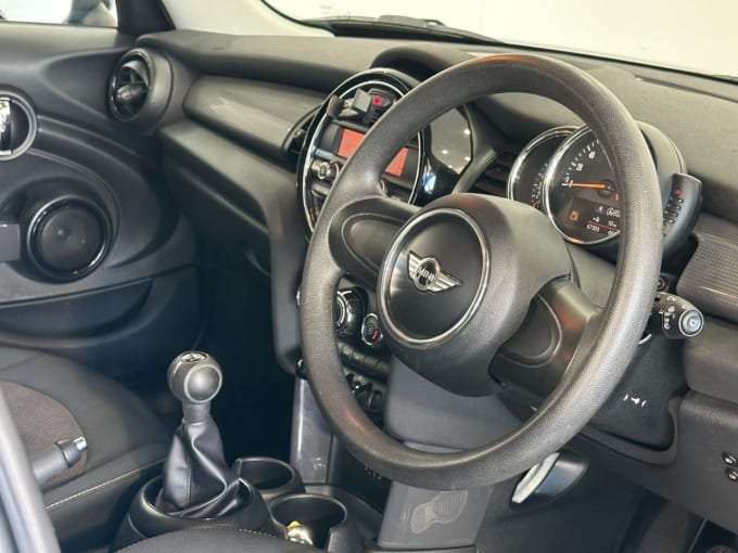 2025 Mini Hatch