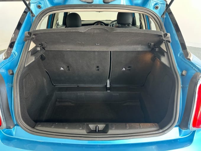 2025 Mini Hatch