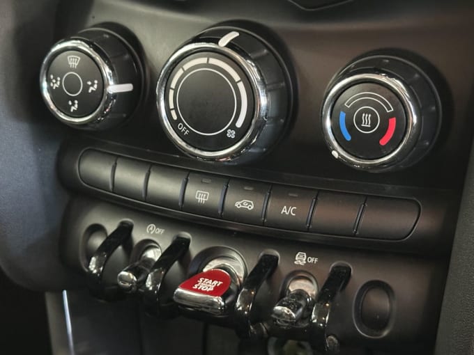 2025 Mini Hatch