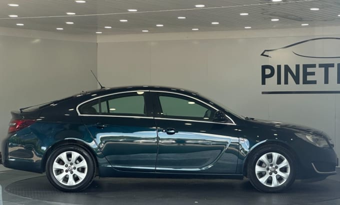 2025 Vauxhall Insignia