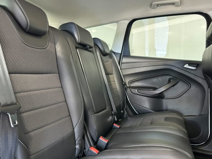 2025 Ford Kuga