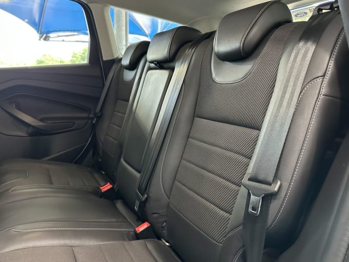 2025 Ford Kuga