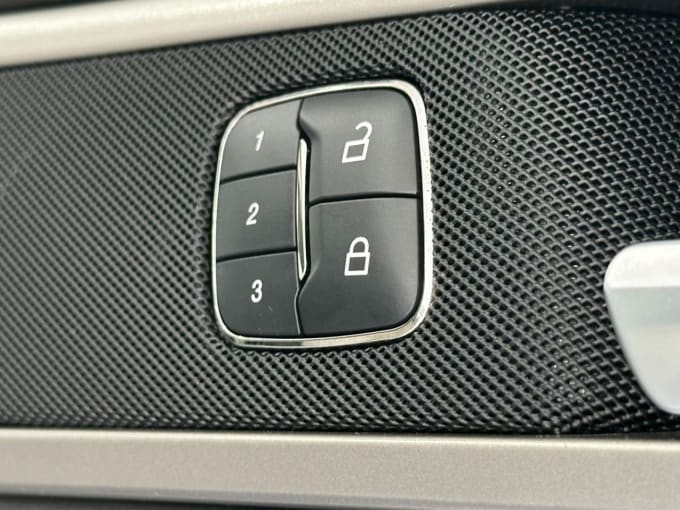 2025 Ford Mondeo