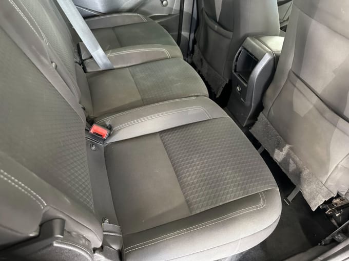 2025 Ford C-max