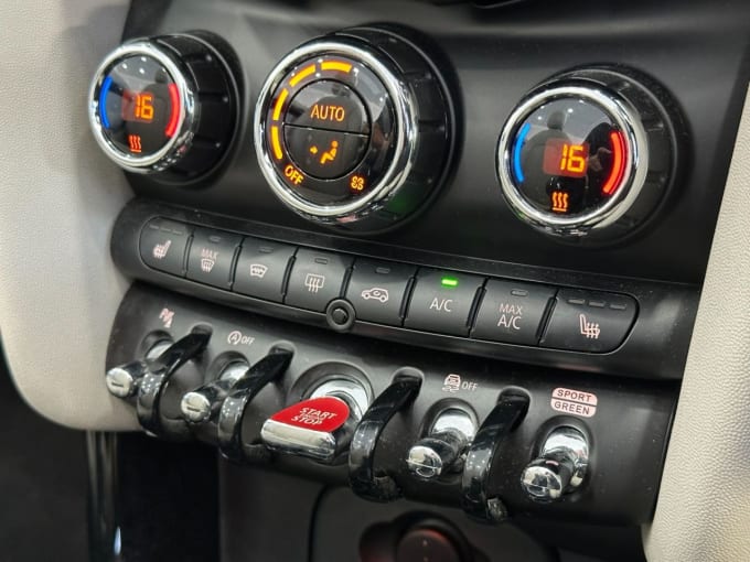 2025 Mini Convertible