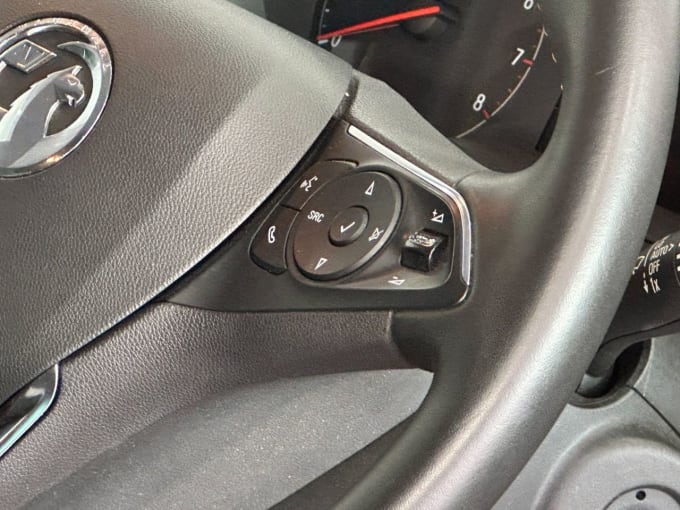 2025 Vauxhall Crossland X