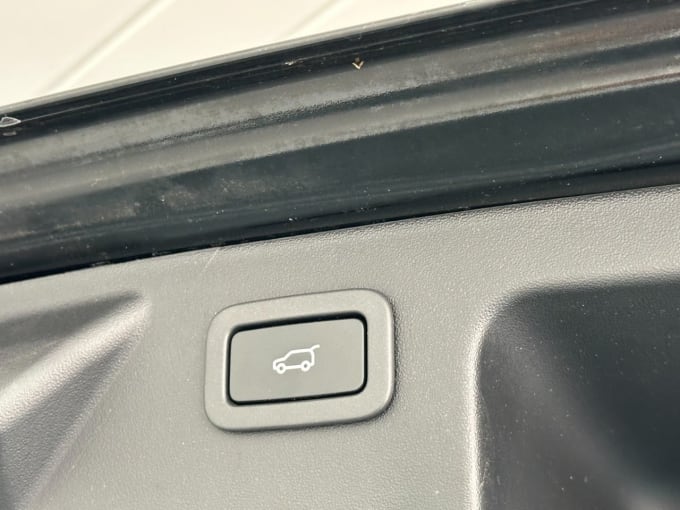 2025 Land Rover Discovery Sport