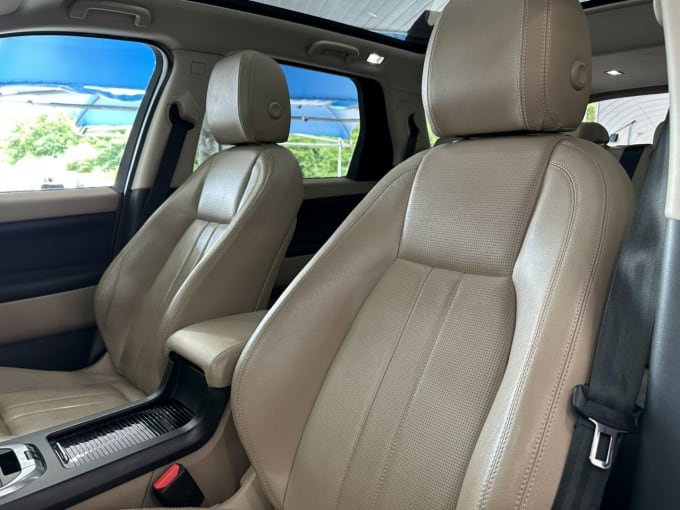2025 Land Rover Discovery Sport