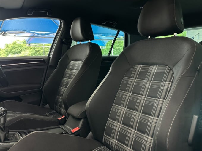 2025 Volkswagen Golf