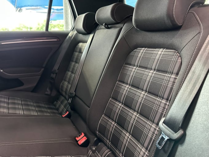 2025 Volkswagen Golf