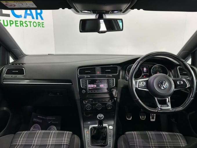 2025 Volkswagen Golf