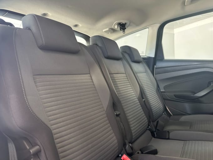 2025 Ford C-max