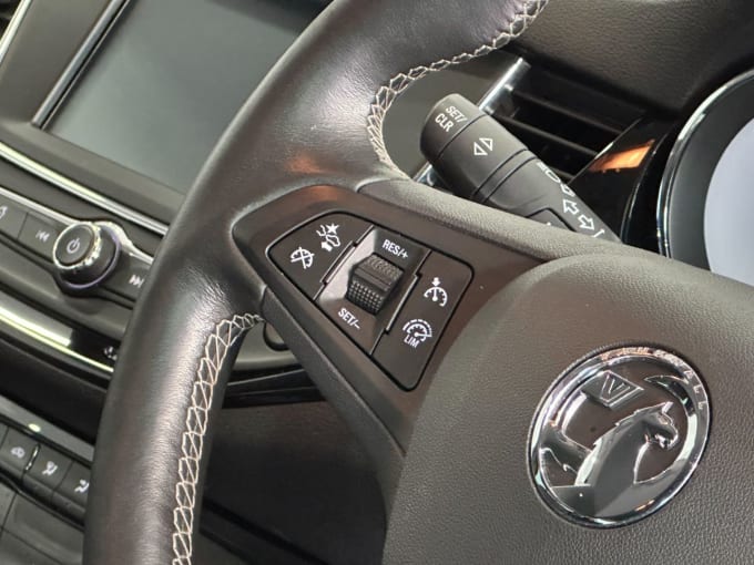 2025 Vauxhall Astra