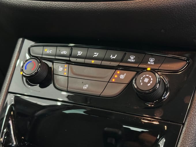 2025 Vauxhall Astra