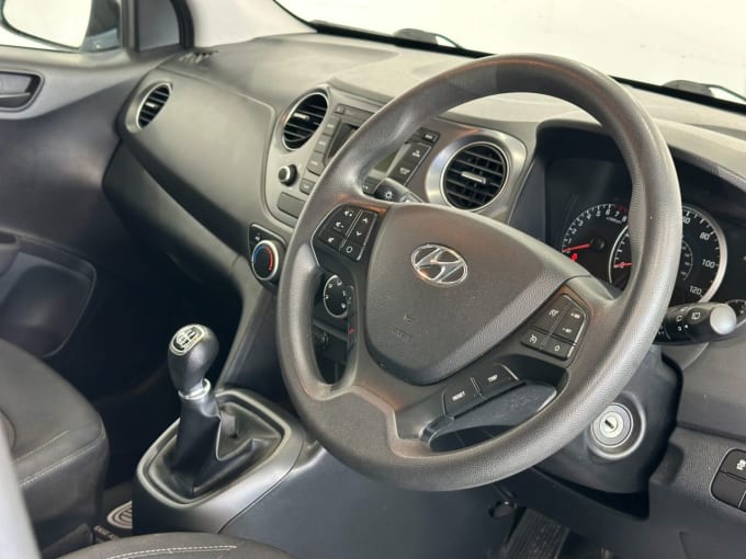 2025 Hyundai I10