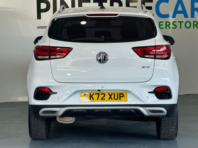 2025 Mg Mg Zs