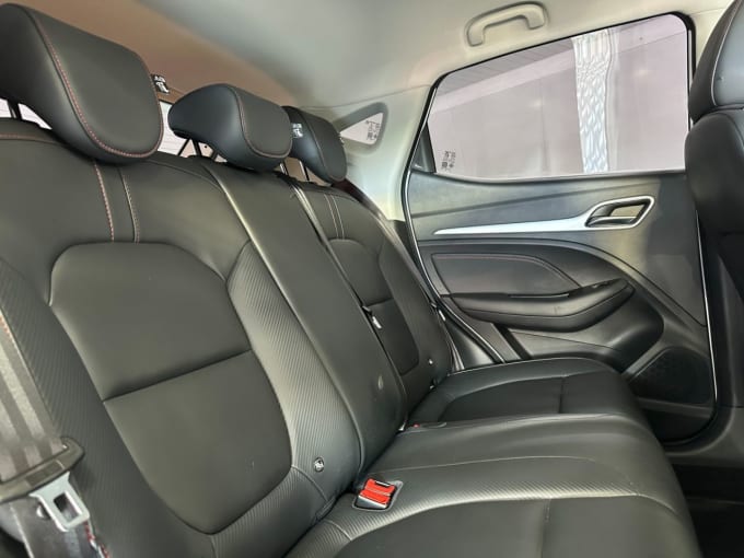 2025 Mg Mg Zs
