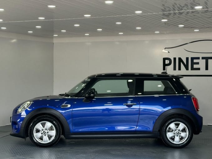 2025 Mini Hatch