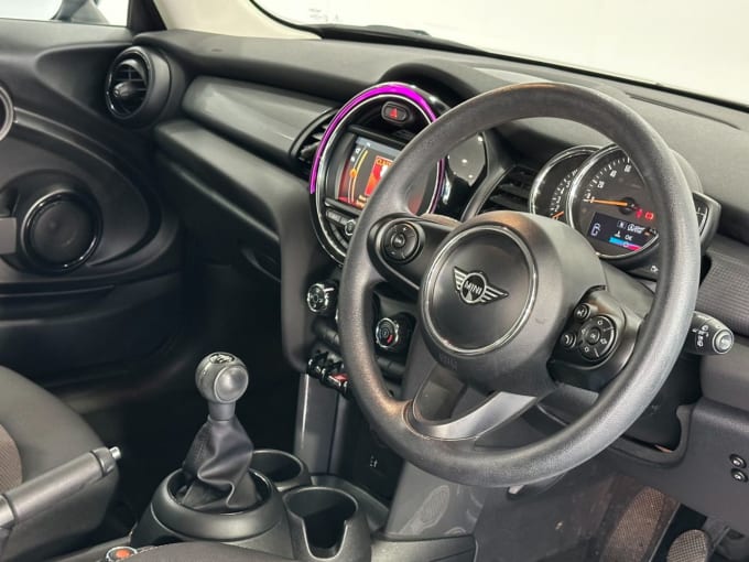 2025 Mini Hatch