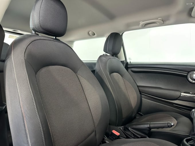 2025 Mini Hatch