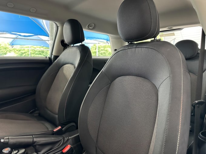 2025 Mini Hatch