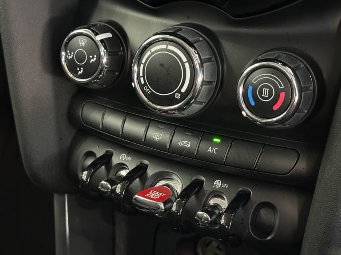 2025 Mini Hatch