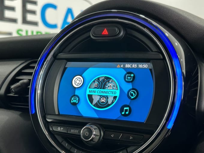 2025 Mini Hatch