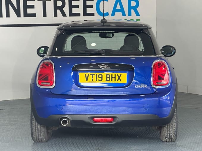 2025 Mini Hatch
