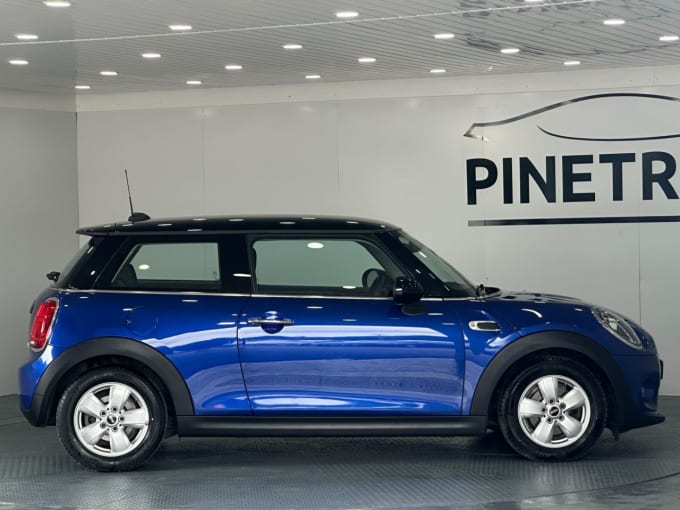 2025 Mini Hatch