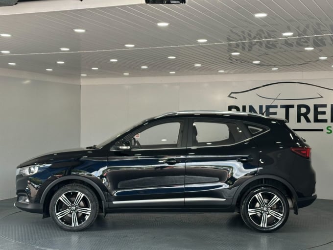 2025 Mg Mg Zs