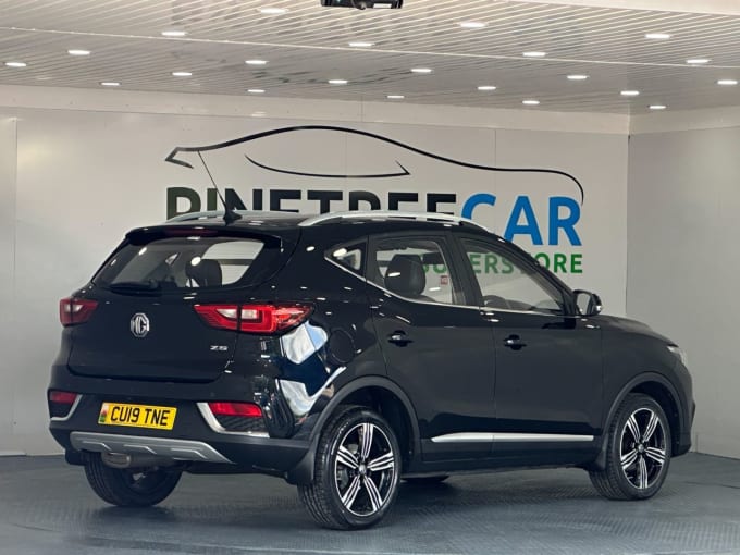 2025 Mg Mg Zs
