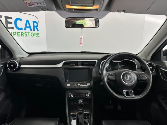 2025 Mg Mg Zs