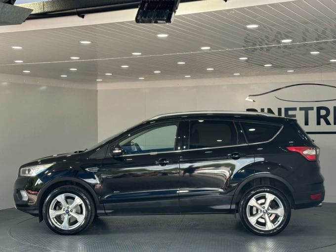 2025 Ford Kuga
