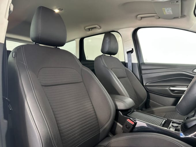 2025 Ford Kuga
