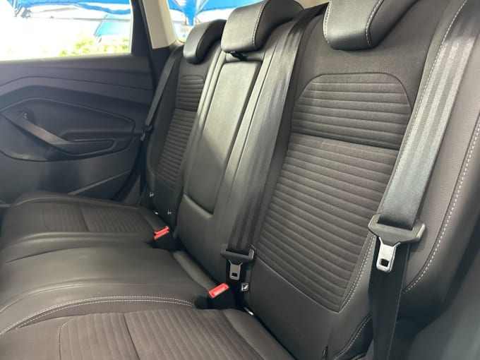 2025 Ford Kuga