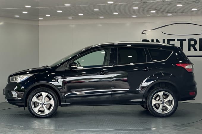2025 Ford Kuga