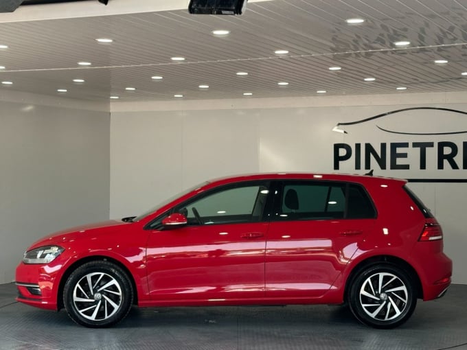 2025 Volkswagen Golf