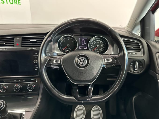 2025 Volkswagen Golf