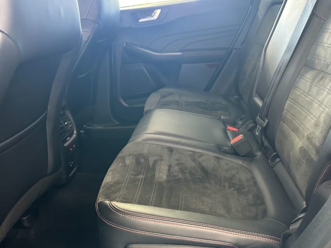 2025 Ford Kuga