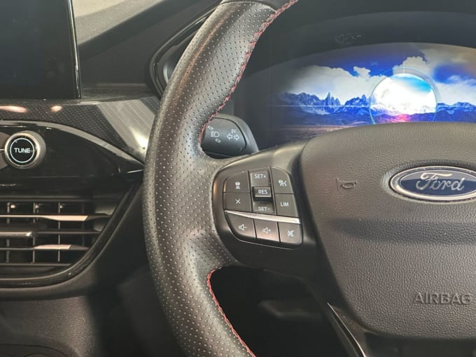 2025 Ford Kuga