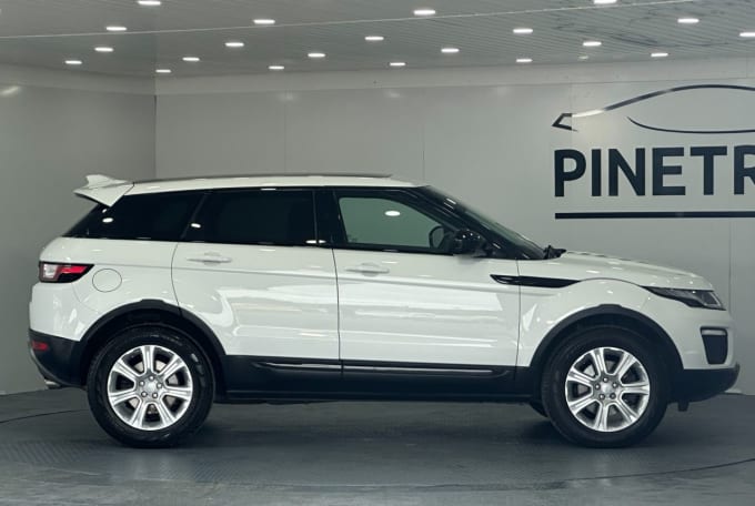 2025 Land Rover Range Rover Evoque