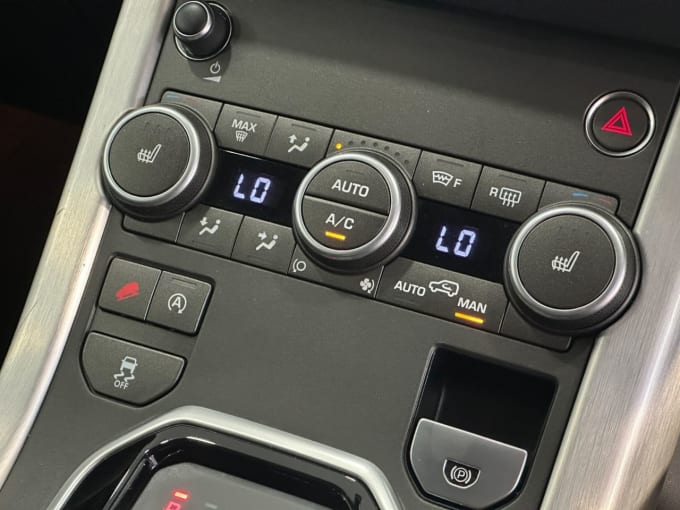 2025 Land Rover Range Rover Evoque