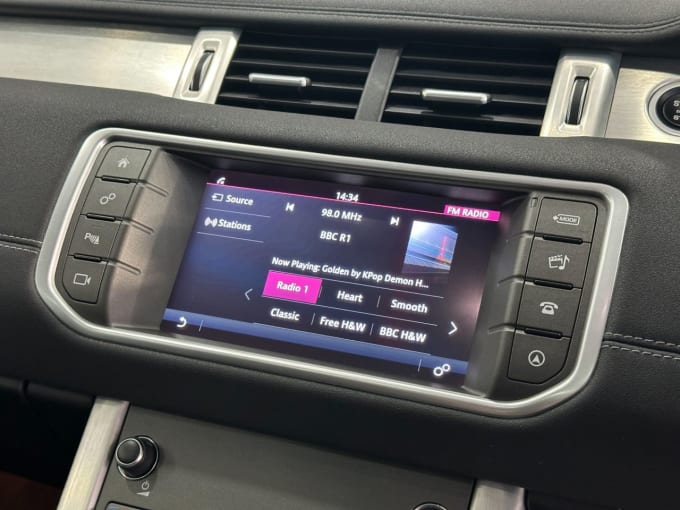 2025 Land Rover Range Rover Evoque