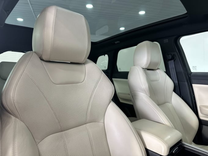 2025 Land Rover Range Rover Evoque