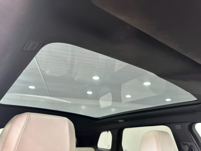 2025 Land Rover Range Rover Evoque