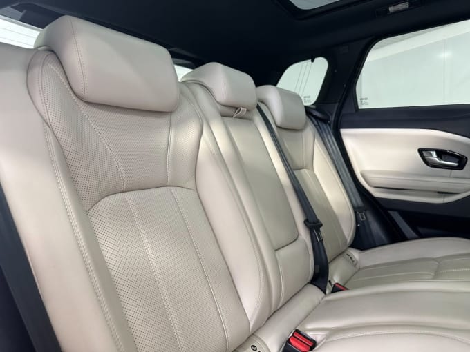 2025 Land Rover Range Rover Evoque