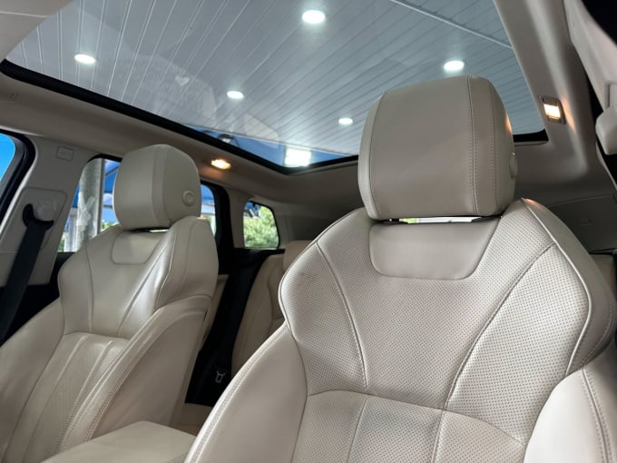 2025 Land Rover Range Rover Evoque