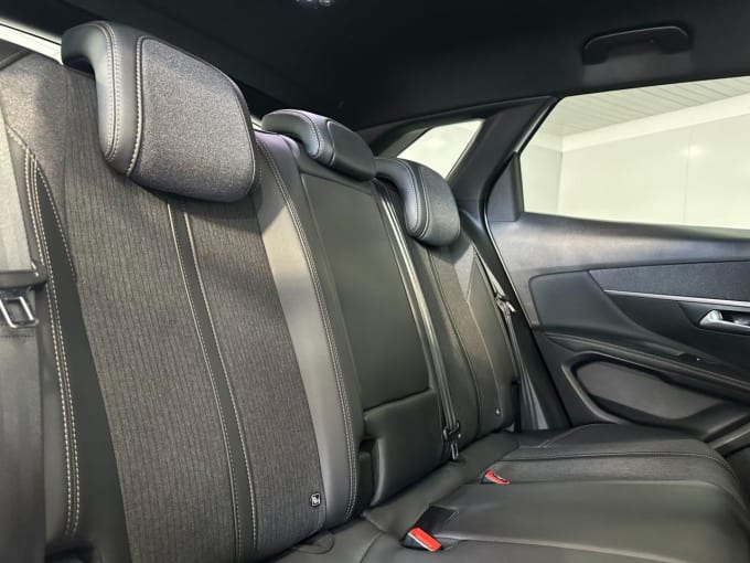 2025 Peugeot 3008