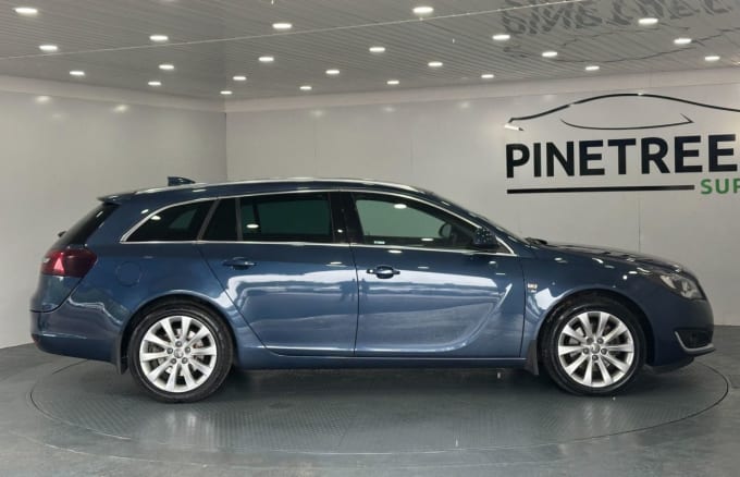 2025 Vauxhall Insignia
