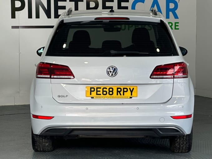 2018 Volkswagen Golf Sv